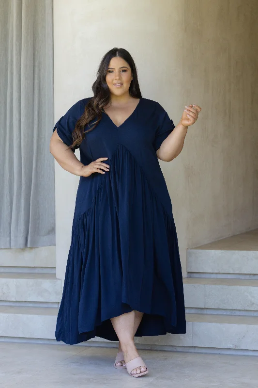 maxi dress with pockets-Peak Maxi Dress | Navy