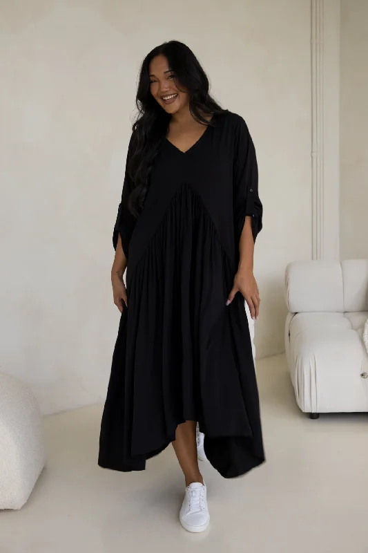 maxi dress with cap sleeves-Long Sleeve Peak Maxi Dress | Black