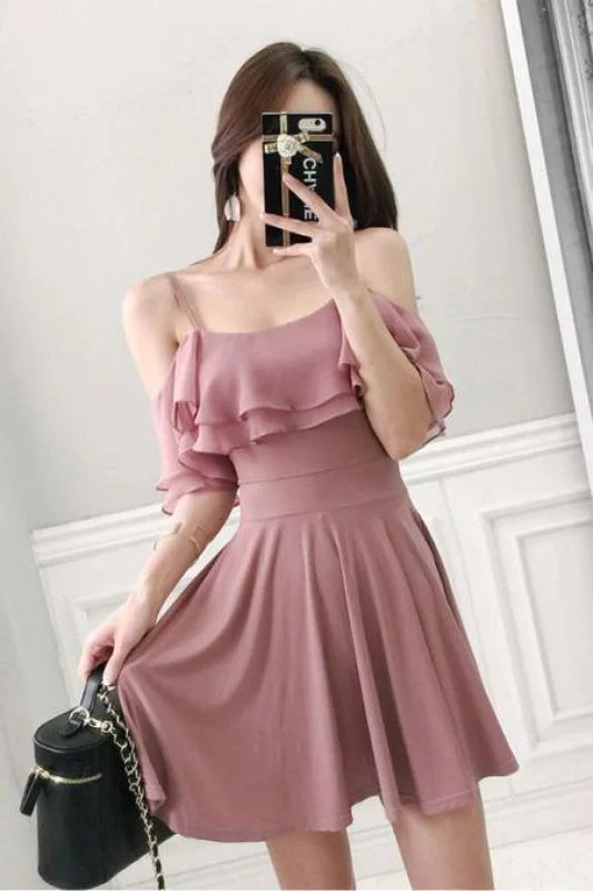 elegant evening wear-Charming Off the Shoulder Homecoming Cute Short Graduation Dress