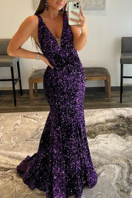 elegant white evening dress-Purple V-Neck Long Mermaid Prom Dress Featuring Sequins