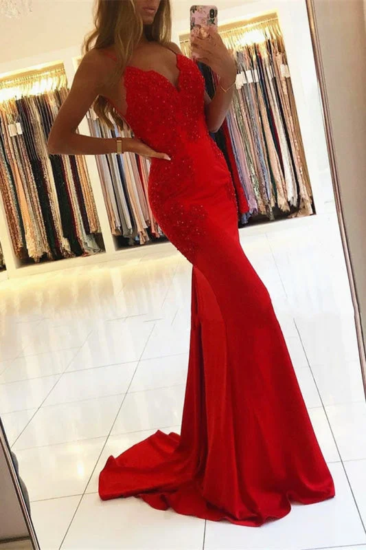 ruched evening dress-Scarlet Siren Mermaid Prom Gown Adorned with Delicate Appliques