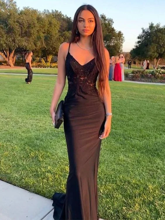 long sleeve evening dress-Black Sheath/Column Lace Applique V-Neck Sleeveless Prom Dresses     S5197